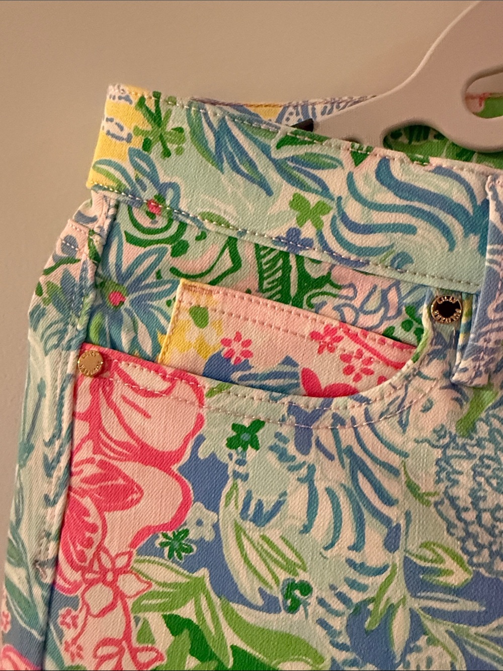 Lilly Pulitzer South Ocean Skinny jean in Multi Cheek to Cheek print - Picture 5 of 11